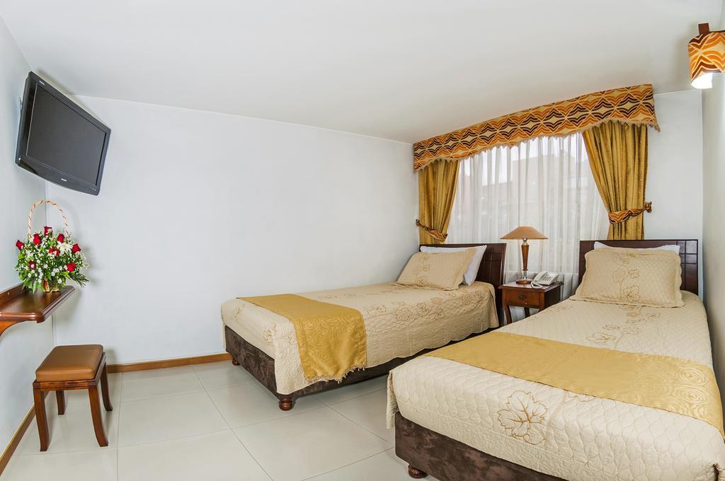 Apartahotel Bogota Gran Marquez, Apartaestudios Y Habitaciones Luaran gambar
