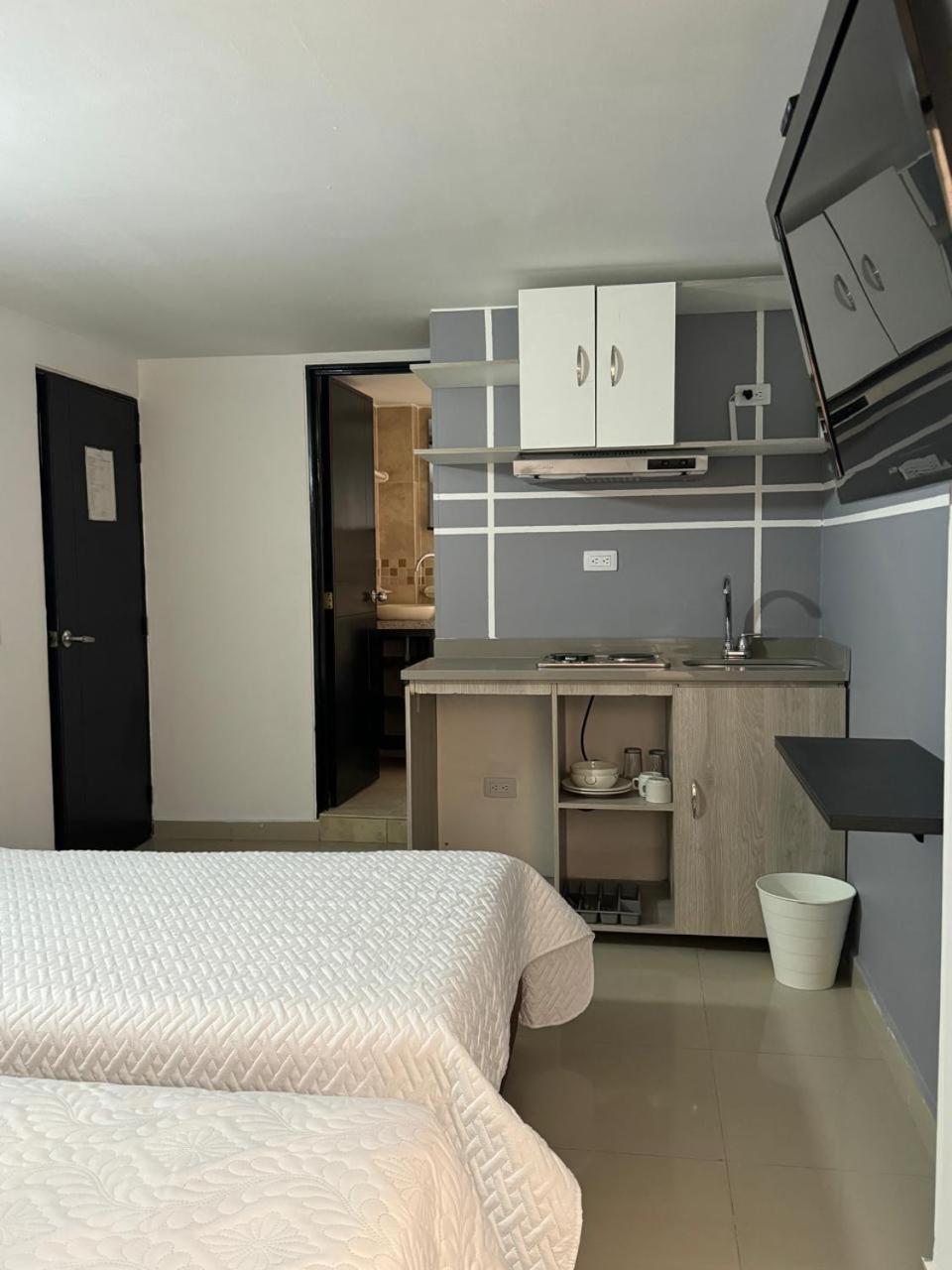 Apartahotel Bogota Gran Marquez, Apartaestudios Y Habitaciones Luaran gambar