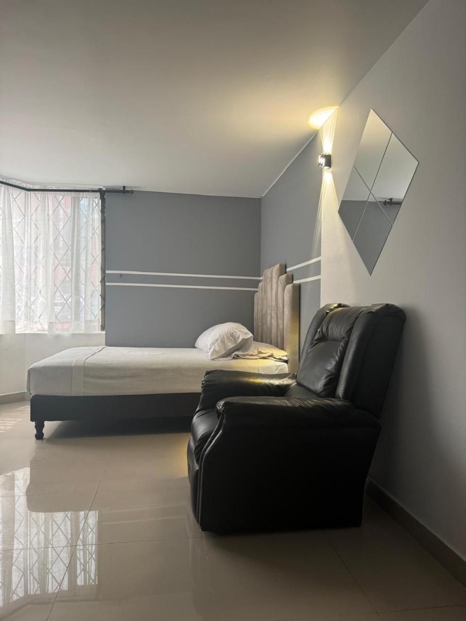 Apartahotel Bogota Gran Marquez, Apartaestudios Y Habitaciones Luaran gambar