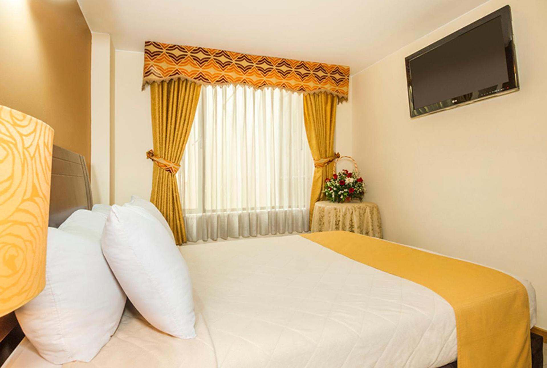 Apartahotel Bogota Gran Marquez, Apartaestudios Y Habitaciones Luaran gambar